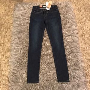 Levi’s 711 skinny